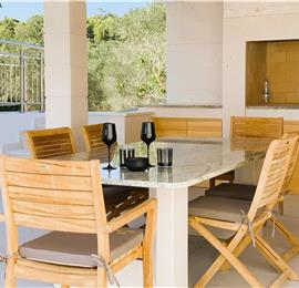 6 Bedroom Beachfront Villa with Heated Pool near Vela Luka on Korcula Island, Sleep 12